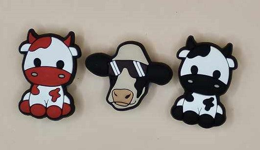 CUTE COWS 3 PACK OF CHARMS (1)