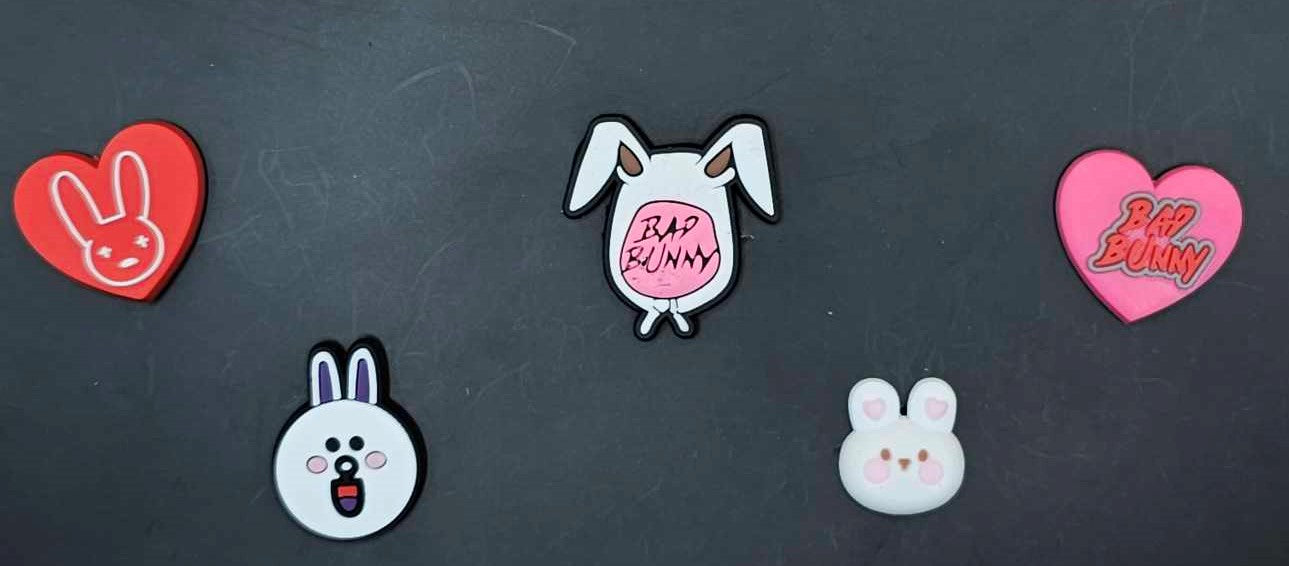 BAD BUNNY 5 PACK OF CROC CHARMS