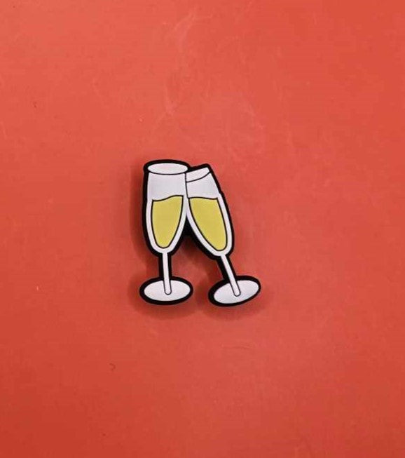 WINE GLASSES CROC CHARM Modern Swaggie